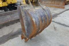 KOMATSU PC40MR-3
