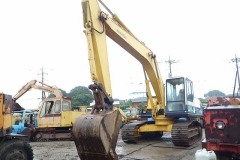 KOMATSU PC200-5Z