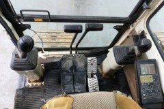 KOMATSU PC200-5